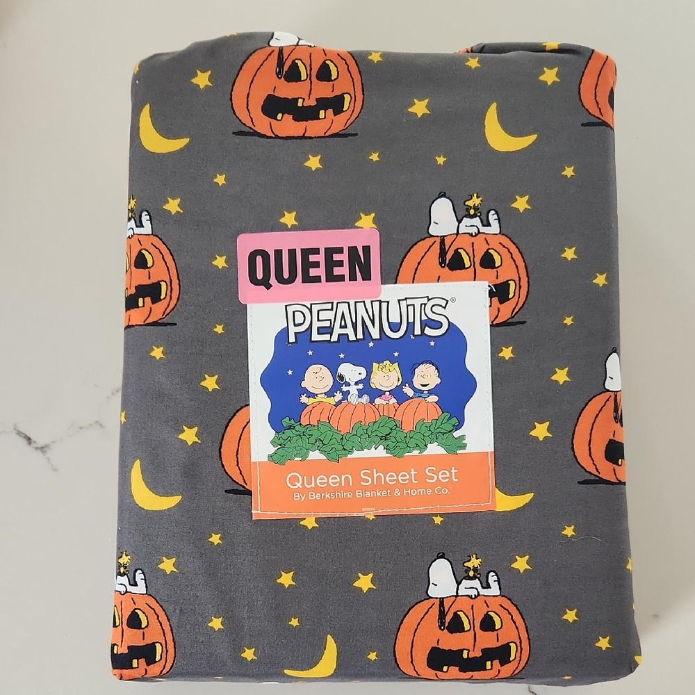 Berkshire Peanuts Gray Sheet Set with Pumpkins and Stars